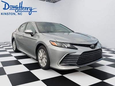 2024 Toyota Camry LE Auto (SE)