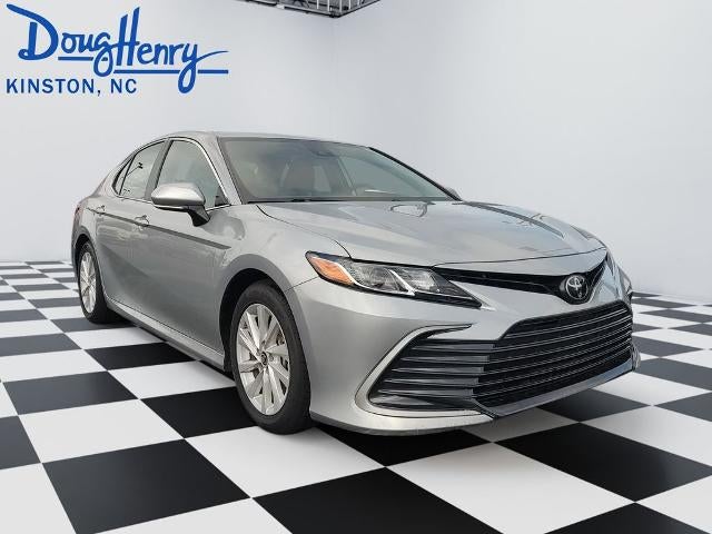 2024 Toyota Camry LE Auto (SE)