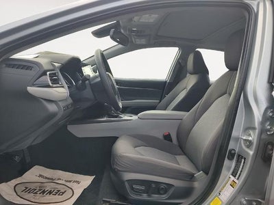 2024 Toyota Camry LE Auto (SE)