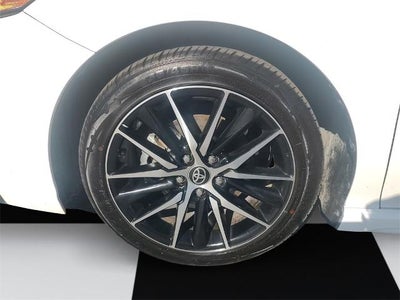 2024 Toyota Camry SE Auto (SE)