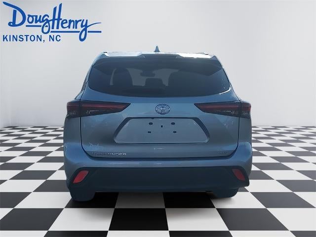 2022 Toyota Highlander XLE FWD (Natl)