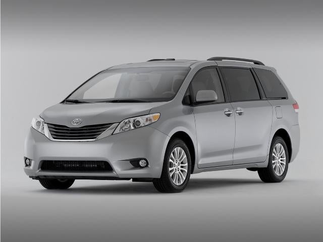 2013 Toyota Sienna 5dr 8-Pass Van V6 XLE FWD (Natl)