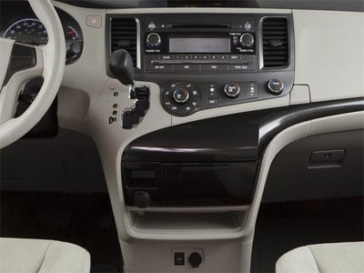 2013 Toyota Sienna 5dr 8-Pass Van V6 XLE FWD (Natl)