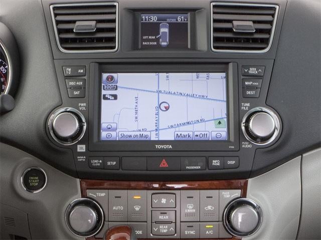 2011 Toyota Highlander FWD 4dr V6 Base (Natl)