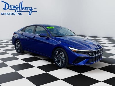 2024 Hyundai ELANTRA Limited IVT