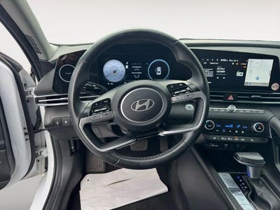 2024 Hyundai ELANTRA Limited IVT