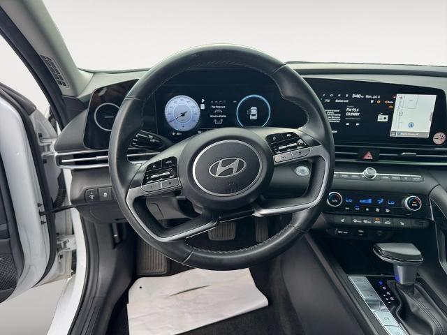 2024 Hyundai ELANTRA Limited IVT