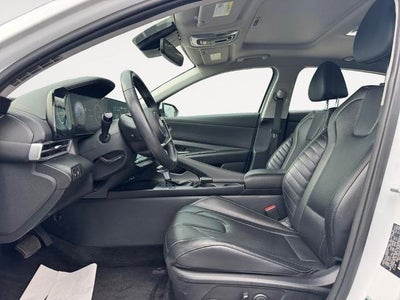 2024 Hyundai ELANTRA Limited IVT
