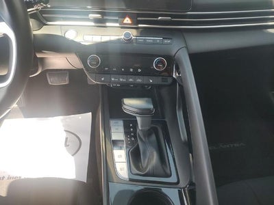 2023 Hyundai ELANTRA SEL IVT