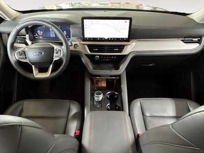 2025 Ford Explorer Active RWD