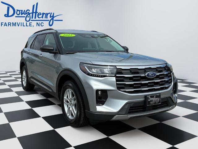 2025 Ford Explorer Active RWD