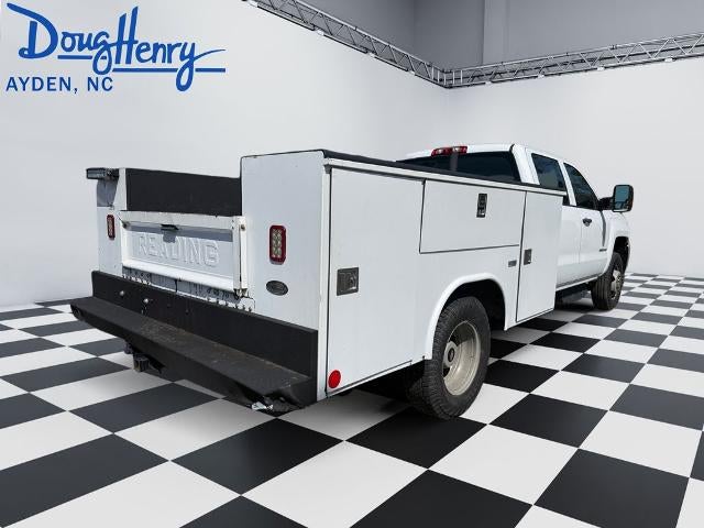 2017 Chevrolet Silverado 3500 HD 4WD Crew Cab 171.5" WB, 59.06" CA WT