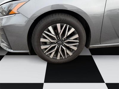 2024 Nissan Altima 2.5 SV Sedan