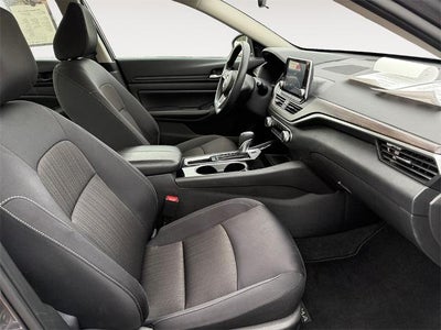 2024 Nissan Altima 2.5 SV Sedan