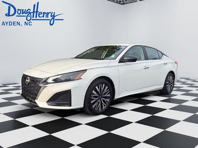 2025 Nissan Altima SV FWD