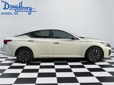 2025 Nissan Altima SV FWD