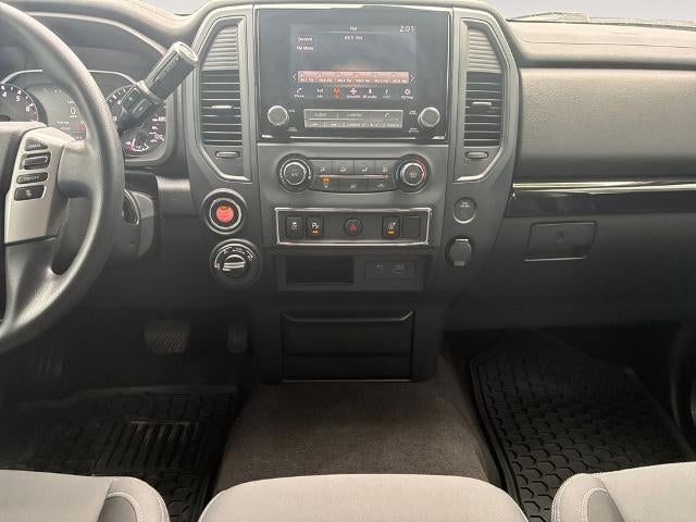 2024 Nissan Titan 4x4 Crew Cab SV