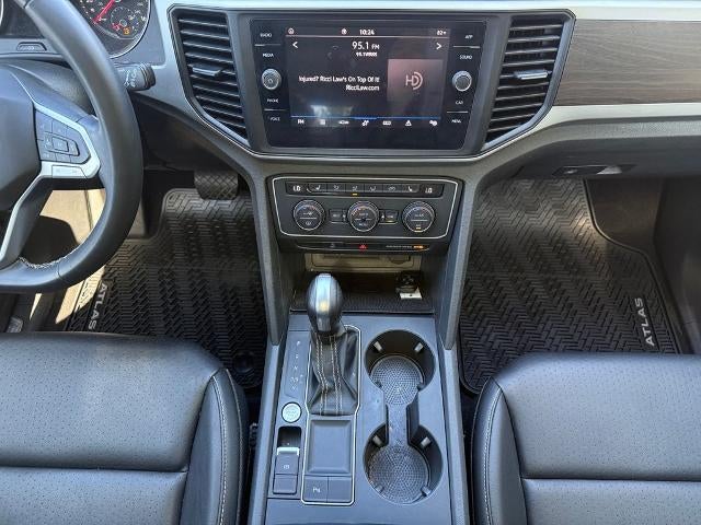 2021 Volkswagen Atlas 2021.5 3.6L V6 SE w/Technology FWD