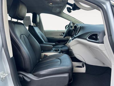 2024 Chrysler Pacifica Touring L FWD