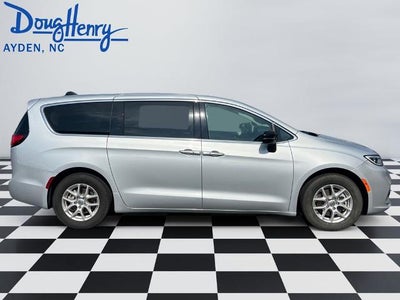 2024 Chrysler Pacifica Touring L FWD
