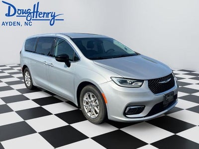 2024 Chrysler Pacifica Touring L FWD