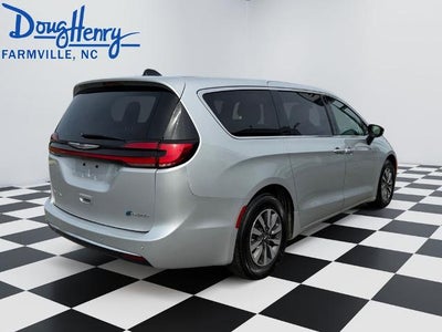 2024 Chrysler Pacifica Hybrid Select FWD