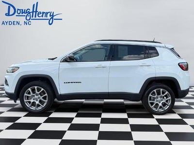 2022 Jeep Compass Latitude Lux