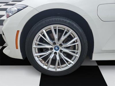 2024 BMW 330e xDrive Plug-In Hybrid