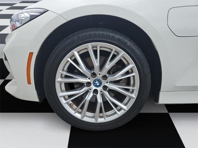 2024 BMW 330e xDrive Plug-In Hybrid