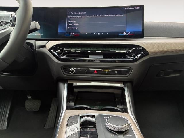 2025 BMW 330i Sedan