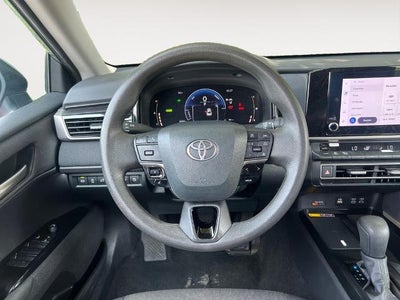 2025 Toyota Camry SE (SE)