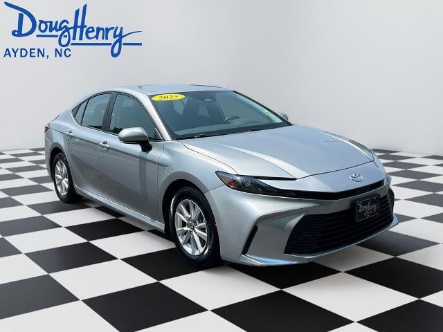 2025 Toyota Camry SE (SE)