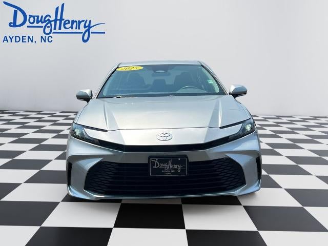 2025 Toyota Camry SE (SE)