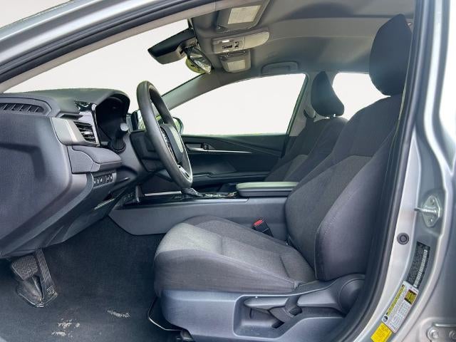 2025 Toyota Camry SE (SE)