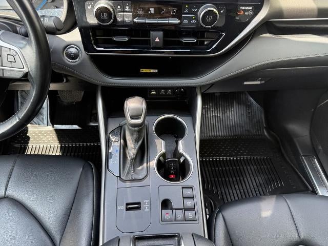 2023 Toyota Highlander Hybrid XLE AWD (Natl)