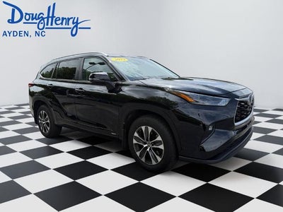 2023 Toyota Highlander Hybrid XLE AWD (Natl)