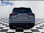 2024 Toyota Highlander LE AWD (SE)