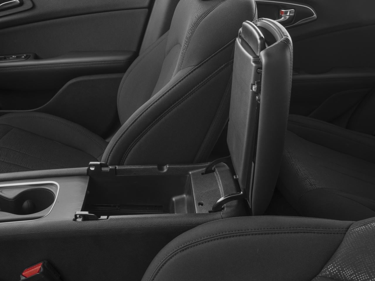 2016 Chrysler 200 4dr Sdn Limited FWD