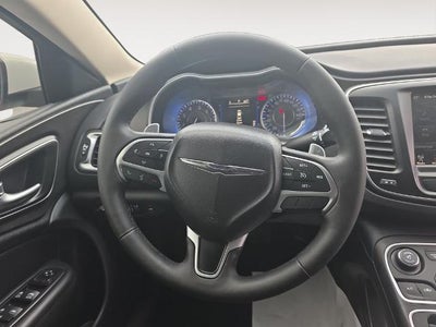 2017 Chrysler 200 Limited FWD