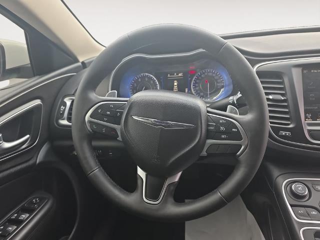 2017 Chrysler 200 Limited FWD