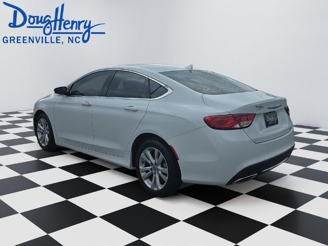 2017 Chrysler 200 Limited FWD