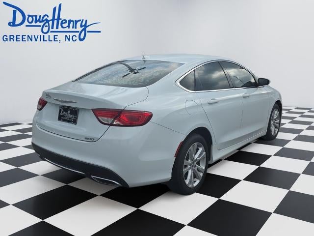 2017 Chrysler 200 Limited FWD