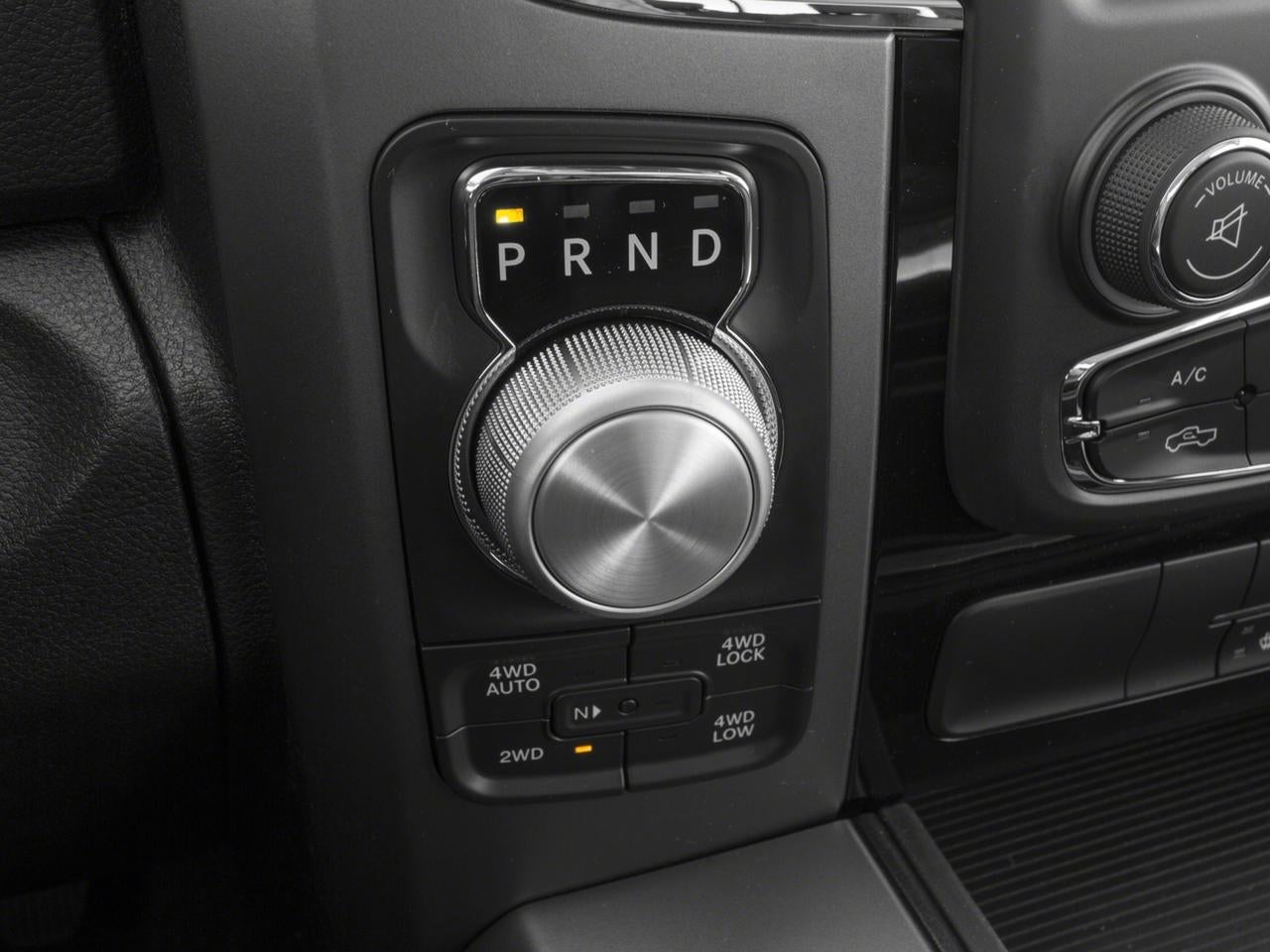 2016 RAM 1500 4WD Crew Cab 6.4 Ft Box Sport