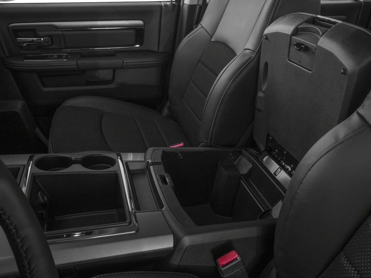 2016 RAM 1500 4WD Crew Cab 6.4 Ft Box Sport