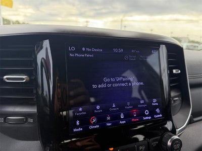 2021 RAM 1500 Laramie 4x2 Crew Cab 5'7" Box