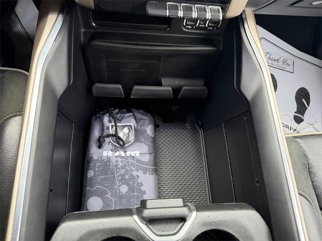 2021 RAM 1500 Laramie 4x2 Crew Cab 5'7" Box