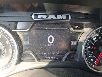 2022 RAM 1500 Laramie 4x4 Crew Cab 5'7" Box