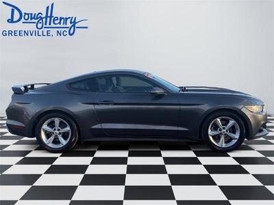 2017 Ford Mustang EcoBoost Fastback