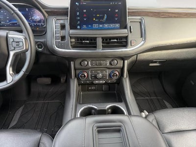 2024 Chevrolet Suburban 4WD LT