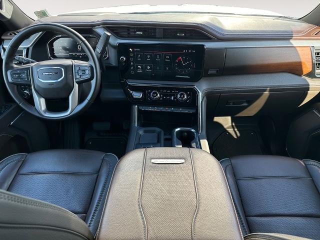 2025 GMC Sierra 2500 HD Crew Cab Standard Box 4-Wheel Drive Denali